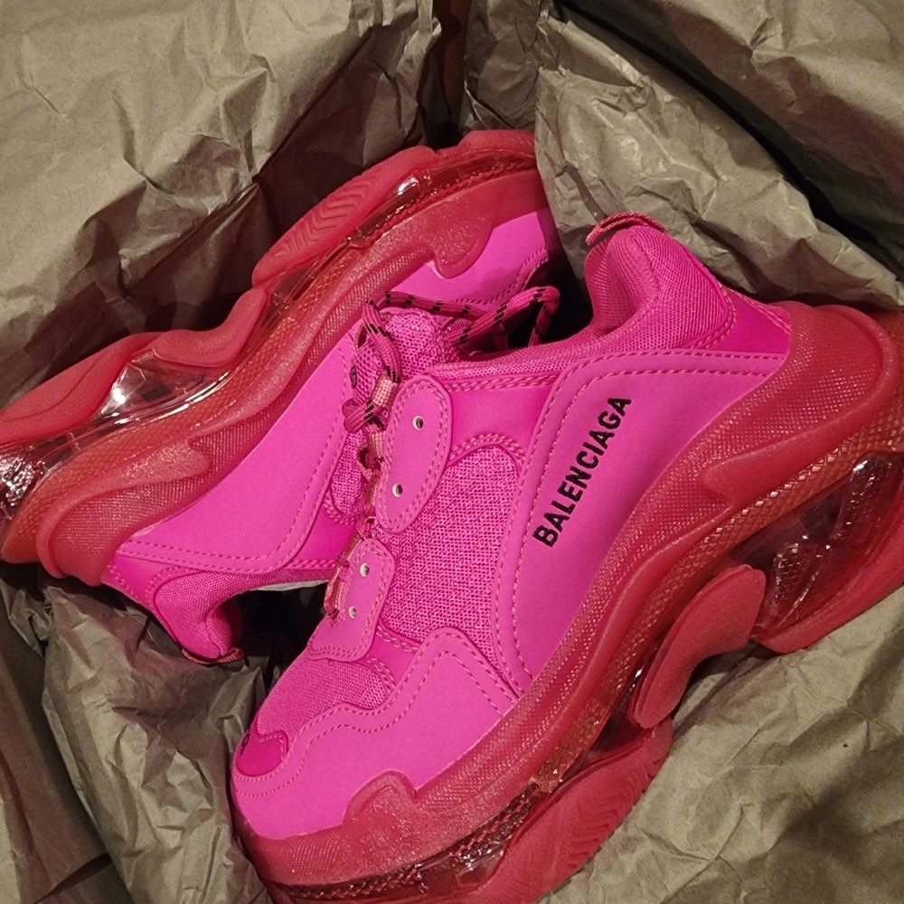 balenciaga triple s womens gold